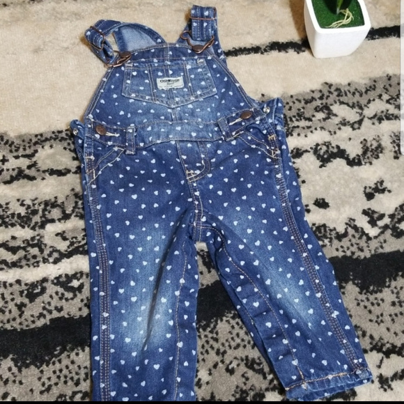 3/$10 OSHKOSH | Overall Jeans 9 months Heart - Picture 1 of 4